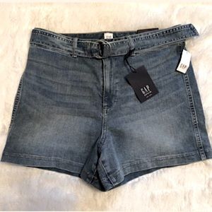 “NEW” GAP 4” High-Rise Khaki Short